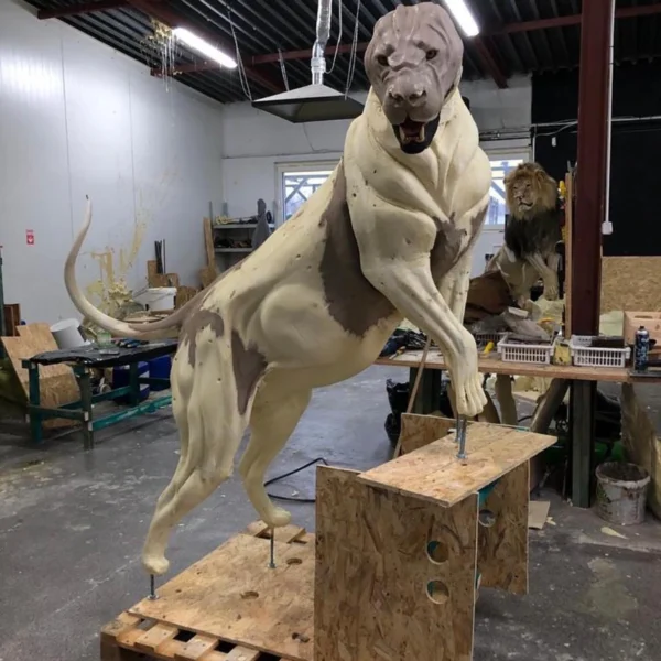 Taxidermy9 600x600
